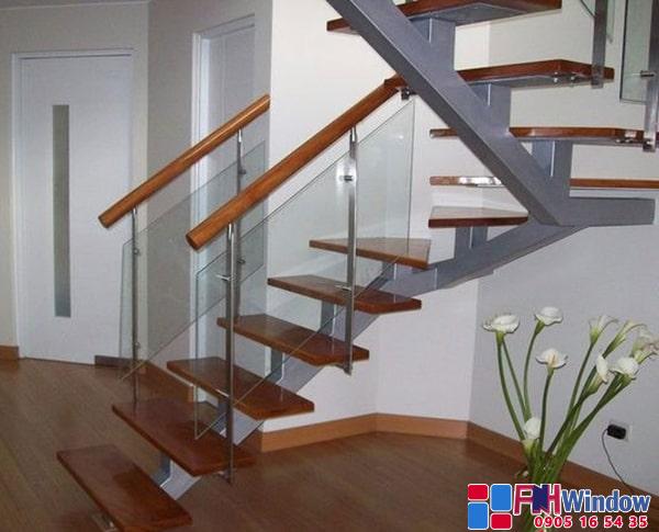 40-mau-cau-thang-sat-dep-ban-khong-nen-bo-lo-20-min